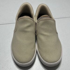 Kizik Venice Sand Slip-On Shoes M 8Wide/W 9.5Wide